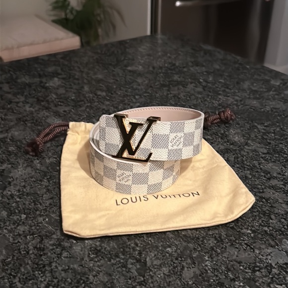 ๐ฆ Louis Vuitton Damier Belt - Picture 3 of 15